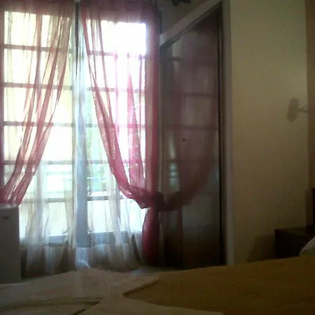 Philoxenia By Kyriakakou Aparthotel